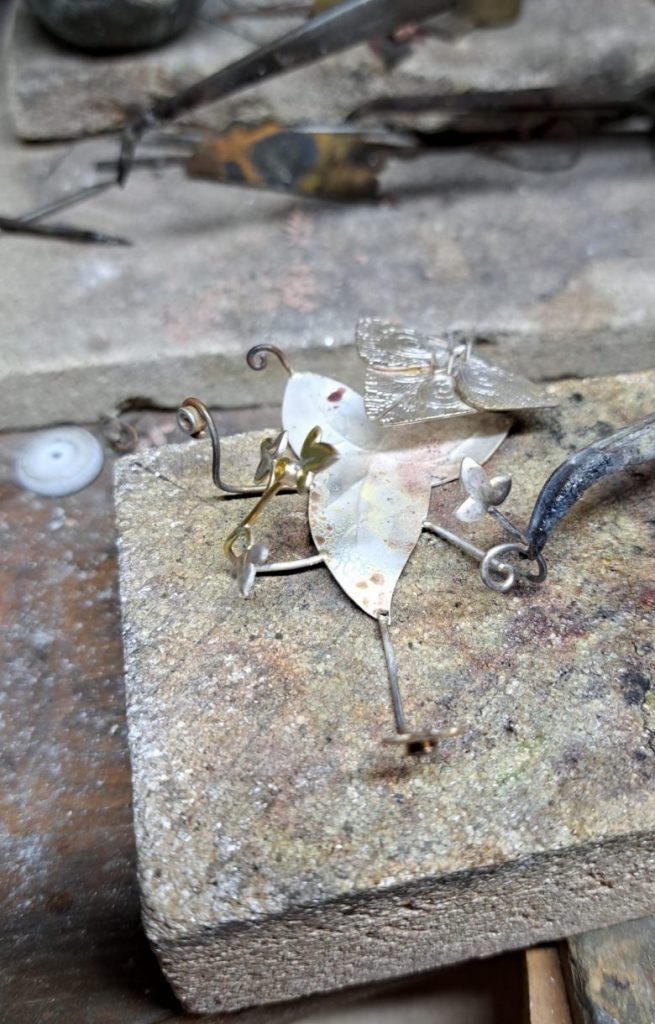 Artisans_buddies_challenge Herstellung 6: alles muss zusammengelötet werden